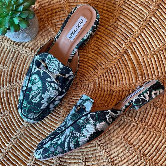 Steve Madden Shoes - {STEVE MADDEN} “CHESS” JACQUARD FABRIC MULES
